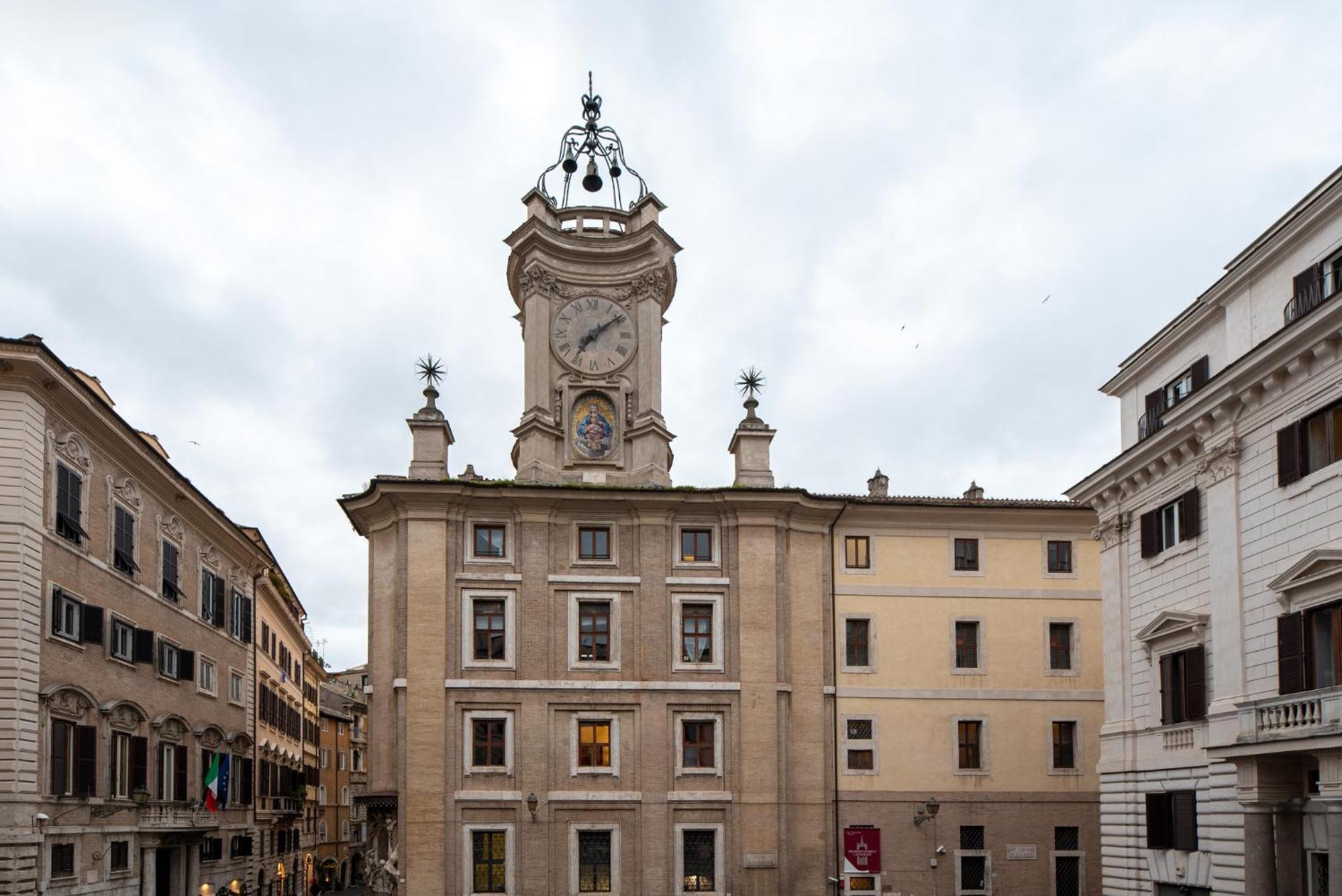 The Best In Rome Orologio Екстер'єр фото